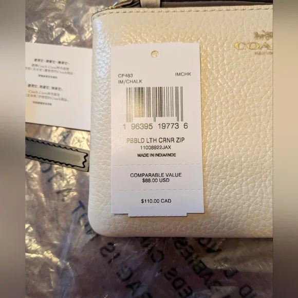 Coach Pebbled Leather Wallet /Wristlet Set in CHALK (White) - Picture 13 of 14